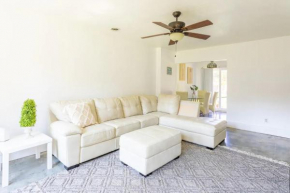 Siesta Key bungalow walking distance to beach ! name: Siesta Side A